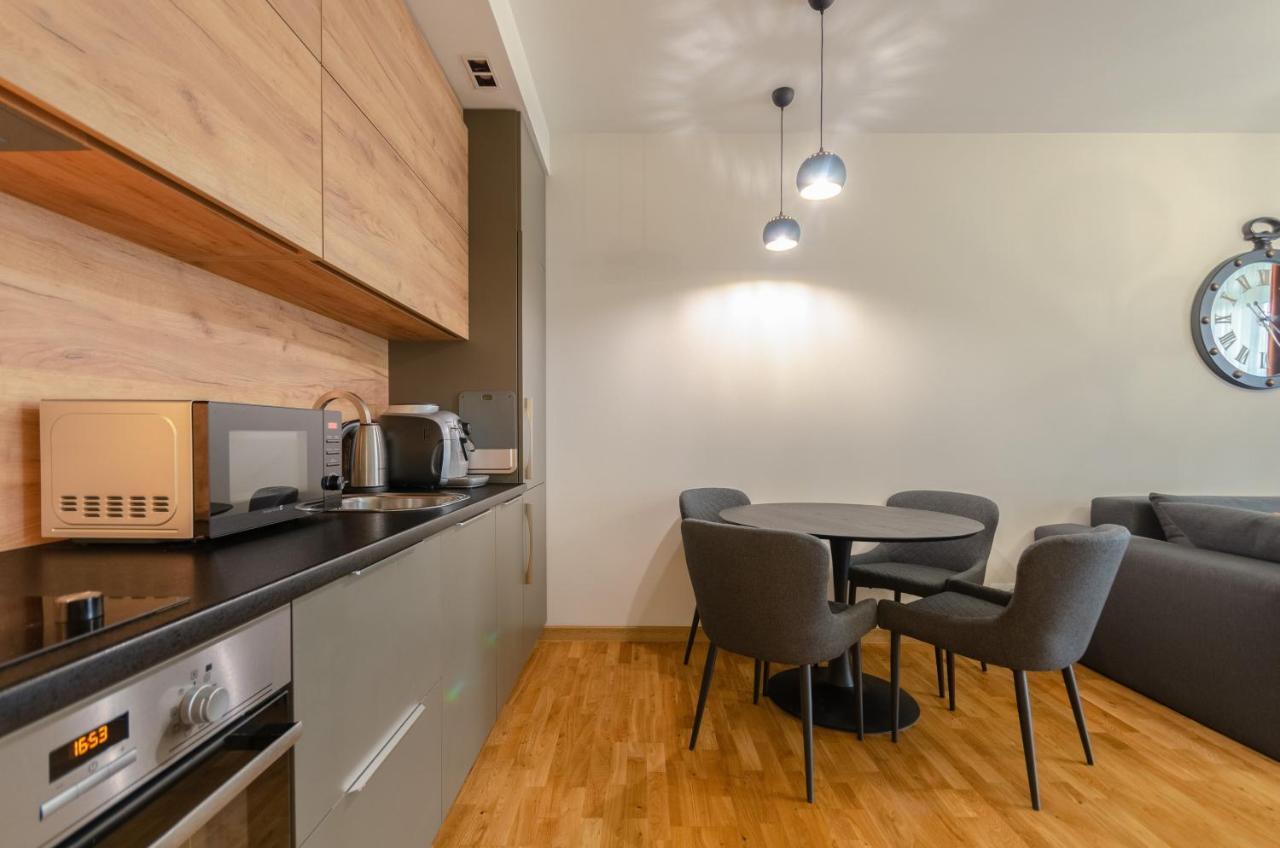 Petrovdom 408-467-471-277-377 In Central Park Cozy Apartments Киев Екстериор снимка