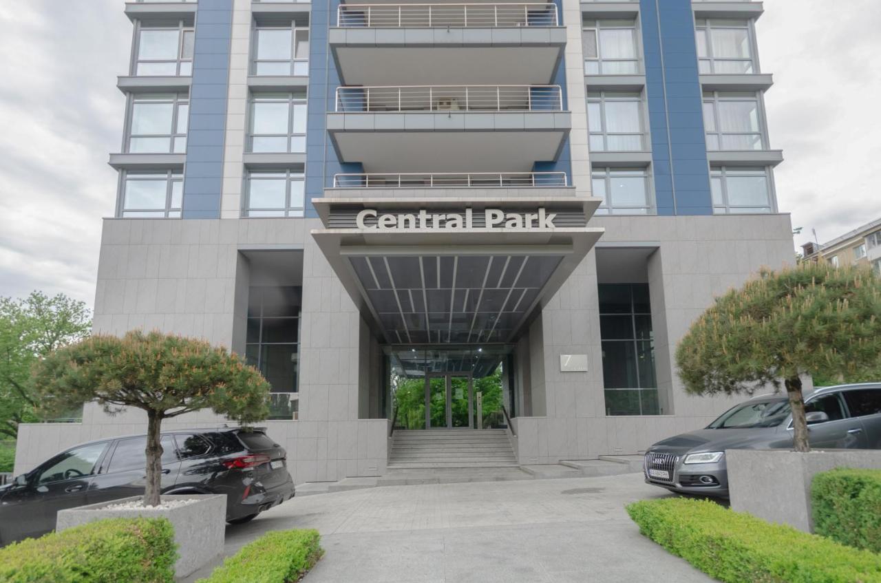 Petrovdom 408-467-471-277-377 In Central Park Cozy Apartments Киев Екстериор снимка