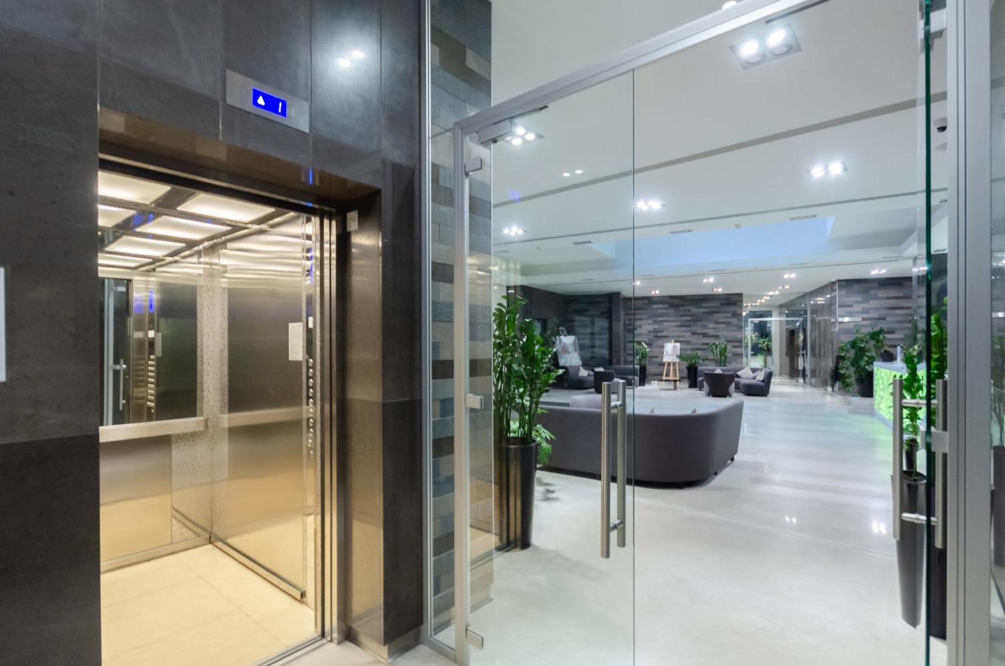Petrovdom 408-467-471-277-377 In Central Park Cozy Apartments Киев Екстериор снимка